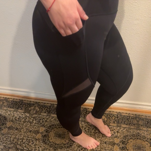 Lululemon women’s mesh leggings with side pockets - Picture 7 of 14